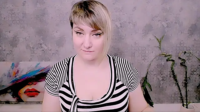 แชท XXX สดของ Djullia