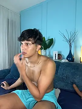 Онлайн чат XXX Leo_Savage_