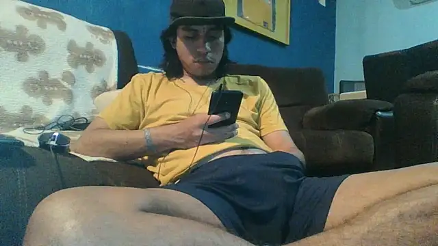 AlexAlejandro13 webkamerás műsora