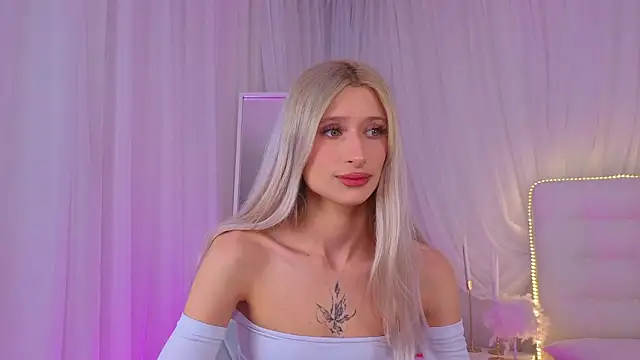 Онлайн чат XXX Monica_Leen