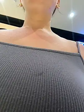 Chat XXX ao vivo de KiraSunshine