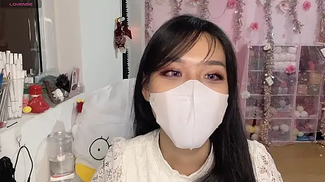 Chat XXX en directo de Tieu-May