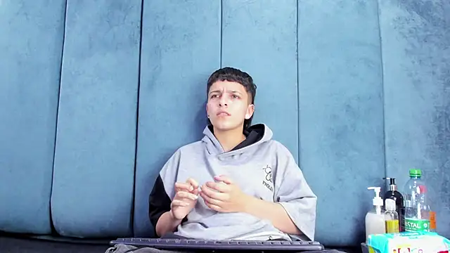 Megan_Thompson_ élő XXX-chatje