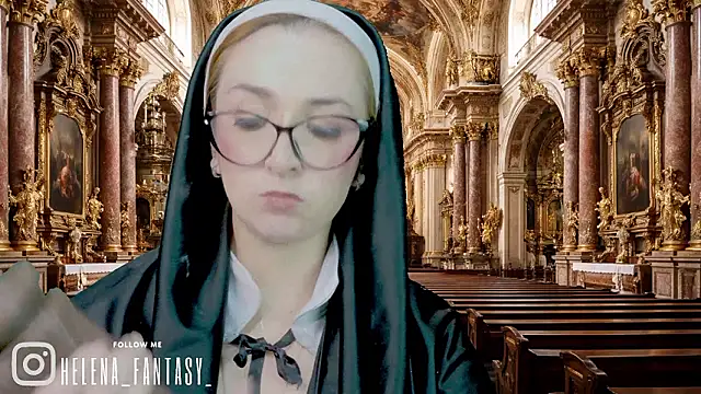 Chat +18 de helenas_fantasy ao vivo