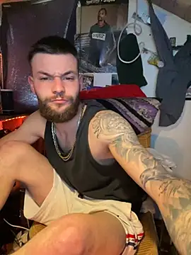 Chatroom XXX en direct de MrTwister666