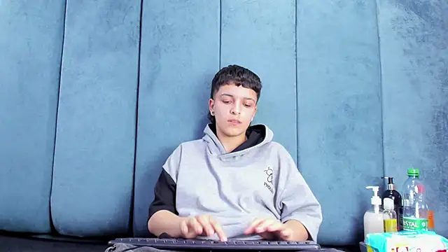 Chat +18 de Megan_Thompson_ ao vivo