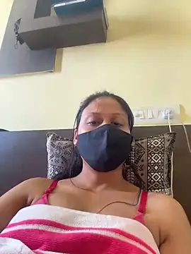 indianshycouple's Live XXX Chat