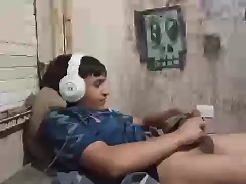 MYM69_- Pertunjukan Webcam