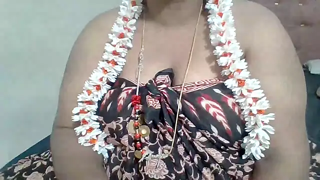 archanatelugu9's Live XXX Chat