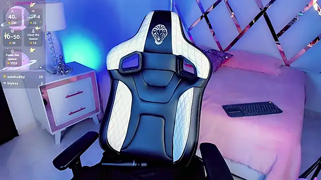 sexyykitty18's Live XXX Chat