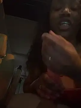 Shuggabuttのウェブカメラショー