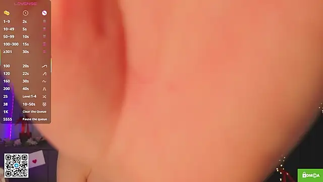 JulieLupo Pertunjukan Webcam