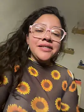 XXX chat uživo modela Vivi_Kvsh