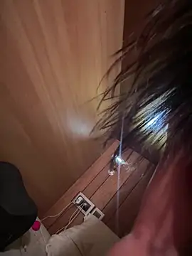 Chatroom XXX en direct de LilliThelo