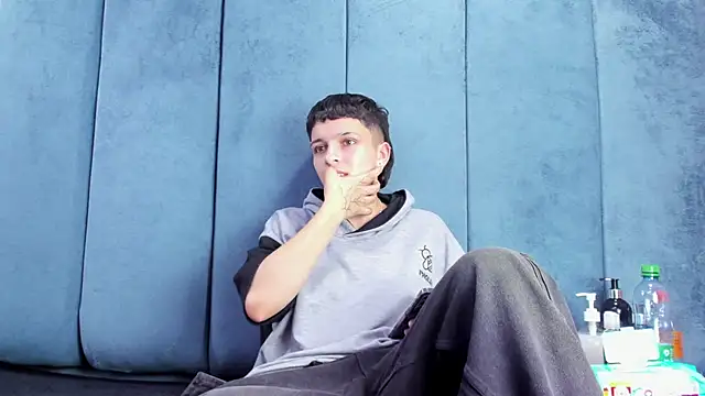 Chat +18 de Megan_Thompson_ ao vivo