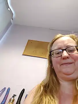 Filthy__Milf élő XXX-chatje