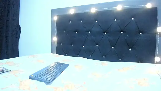 Онлайн чат XXX violetadumsper