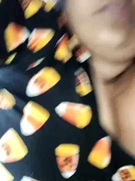 Hot_indian_Milf élő XXX-chatje