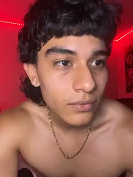 IronLatino Chat XXX in diretta