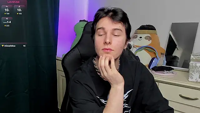 Vincent_Strong Chat XXX in diretta