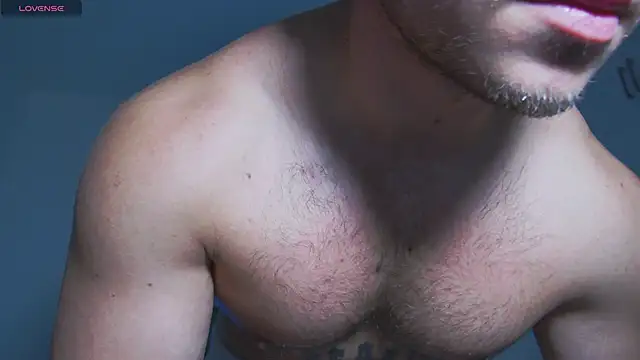 Arilas_ 网络视讯表演