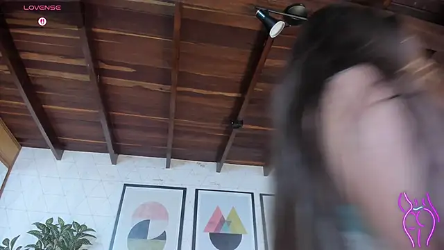 MiaKay1 – Naživo XXX chat