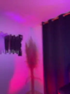 XXX chat uživo modela _Valery_tw