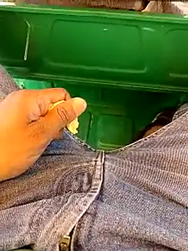 Rocky-badboy_cum4me Chat XXX in diretta