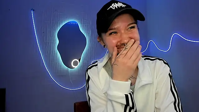 Elastikisss live XXX chat