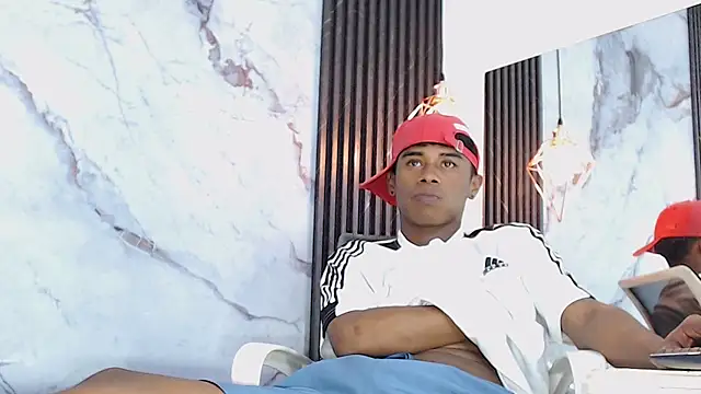 Chatroom XXX en direct de TonnyMarck