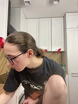 XXX chat uživo modela MartiniiSelenna