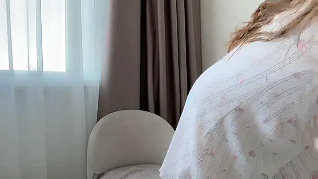 ShySchoolGirl Chat XXX in diretta