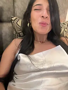 BrigitteVons Adlı Modelin Canlı XXX Sohbeti