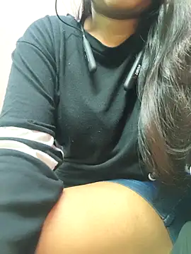 Ananya_34's Live XXX Chat