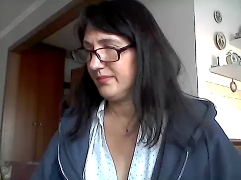 Elena48324's Webcam Show