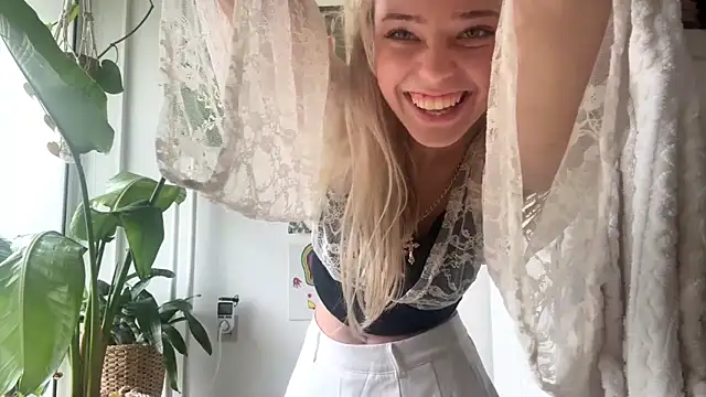 SourMidday's Webcam Show