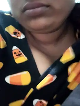 Chat +18 de Hot_indian_Milf ao vivo