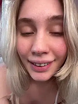 LovelyMiu's Webcam Show