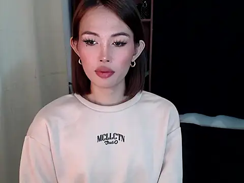 YougotLara Pertunjukan Webcam