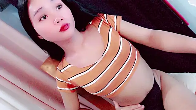 Chatroom XXX en direct de Amomentoflust99