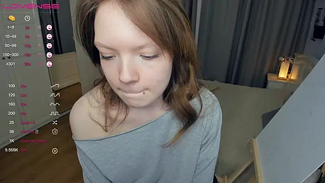LavenderMitten's Live XXX Chat