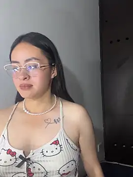 Pokazy przed kamerką – Anni_Rose