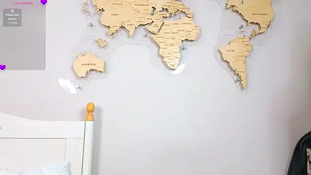 Chat +18 de CeIiaShanker ao vivo