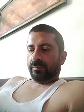 XxX_KING30: διαδικτυακό σόου στην κάμερα