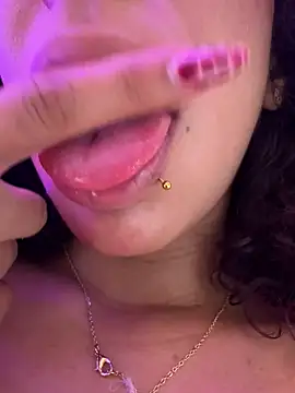 Woo_isDaphne's Webcam Show