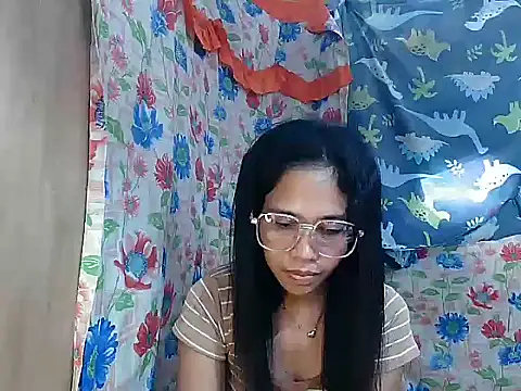 Chat +18 de PinaySkinnyGirl ao vivo