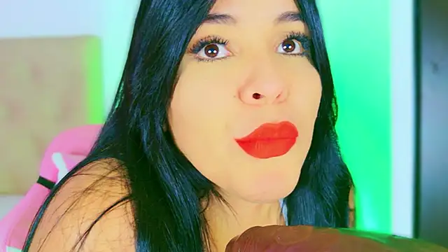 CharlootteEvans: онлайн-секс-чат