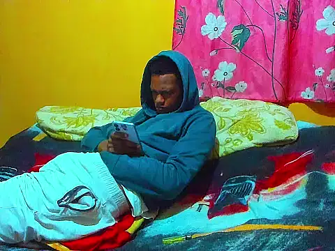 aunstin_farid1 Chat XXX live