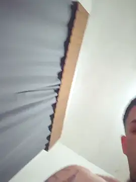 69ninee's Webcam Show