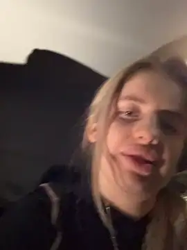 Holly-Glamour Show Webcam